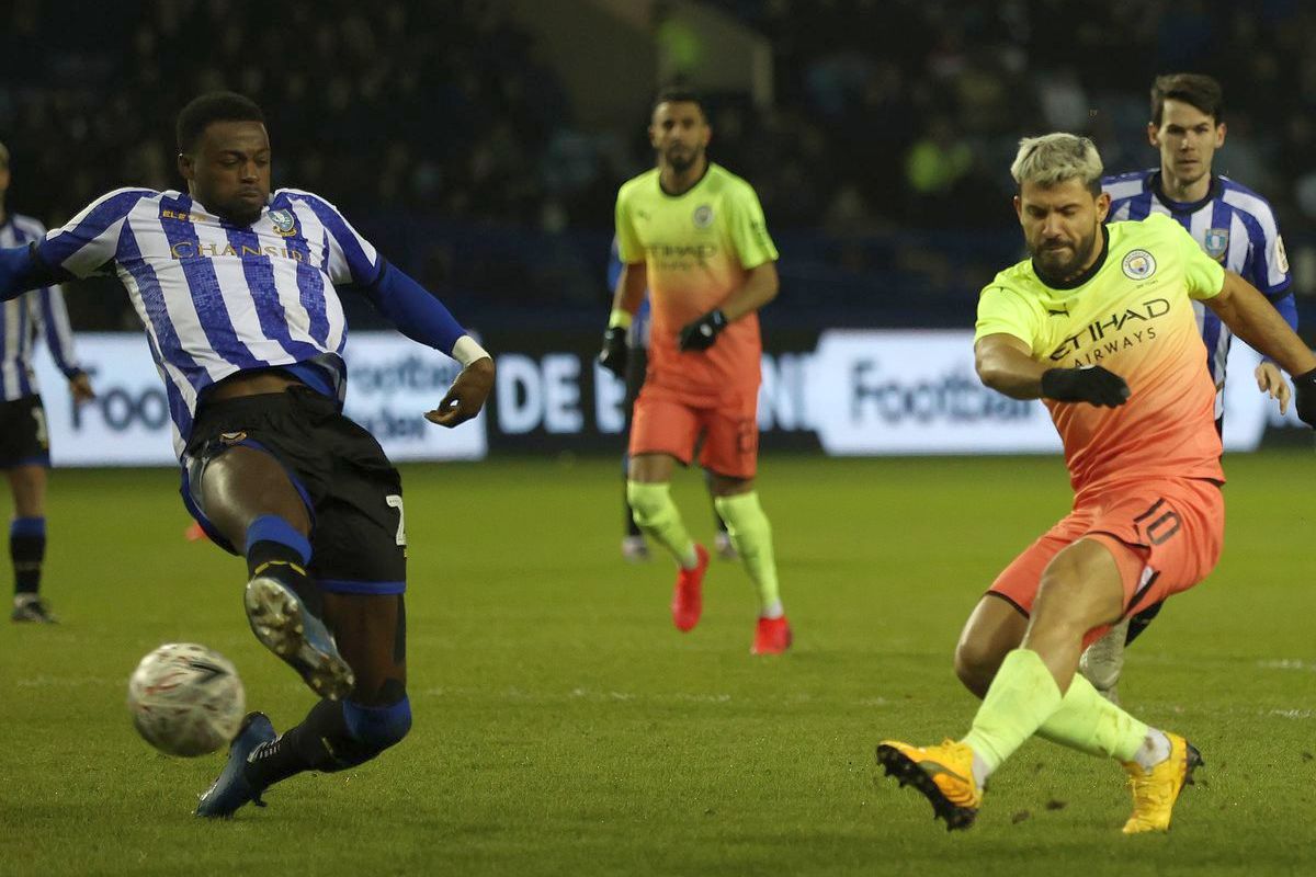 Pep Guardiola non rinunciare motiva i giocatori del Manchester City